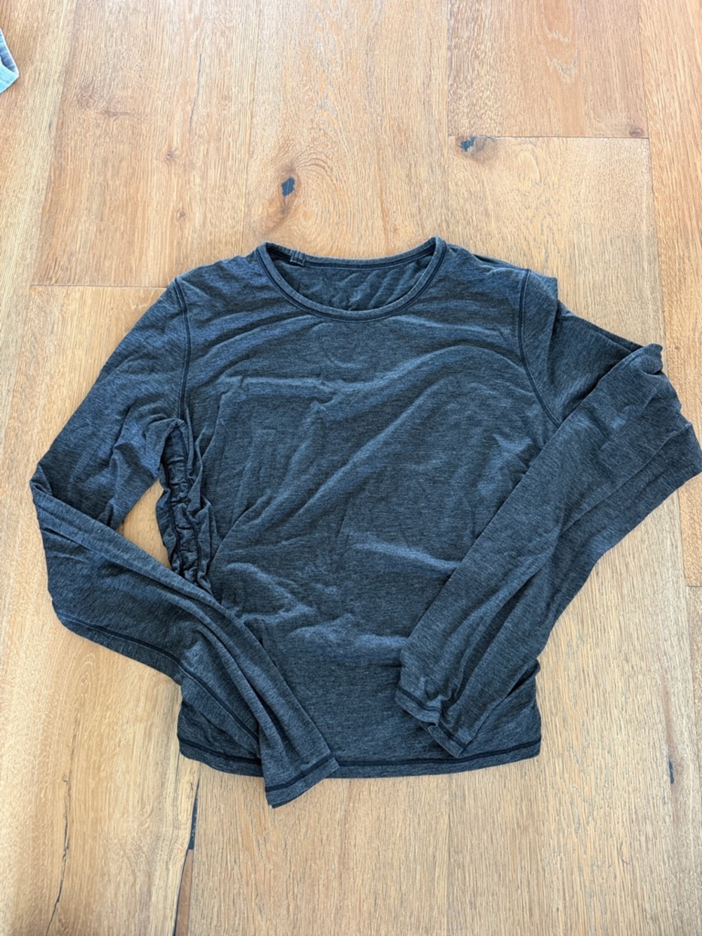 Lululemon Women’s Long Sleeve Crewneck Top - Charcoal